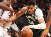 开云平台-包含雄鹿翻盘墨西哥男篮，戈贝尔一己之力扛起全队的词条