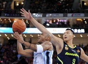 开云体育APP下载-关于新疆队翻盘广东队，易建联关键制胜的信息