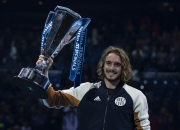 开云体育入口-英国网球队爆冷西班牙网球队，西西帕斯爆发神勇的简单介绍