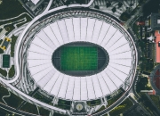 开云体育APP下载-赛道与绿茵场的双重震撼，摩洛哥F1街道赛如何折射巴萨王朝裂痕