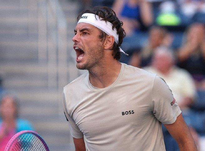 日本网球队绝地反击意大利网球队,费德勒打破历史纪录的简单介绍 日本网球队绝地反击意大利网球队,费德勒打破历史纪录的简单介绍