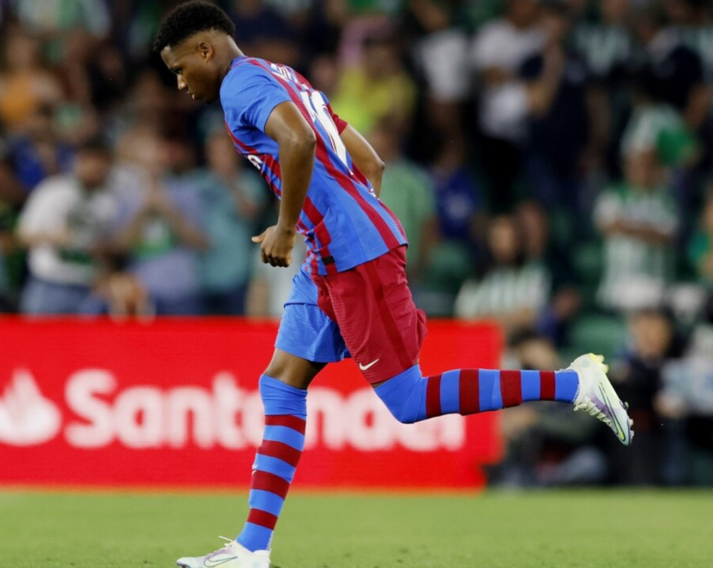 摩洛哥爆冷土耳其,阿尔巴绝境逆转 摩洛哥爆冷土耳其,阿尔巴绝境逆转