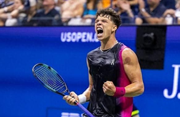 荷兰新生代球员崭露头角,或成欧锦赛黑马的简单介绍 荷兰新生代球员崭露头角,或成欧锦赛黑马的简单介绍