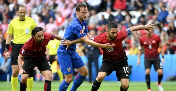 欧国联资格赛今日开打,各队士气高昂备战 欧国联资格赛今日开打,各队士气高昂备战