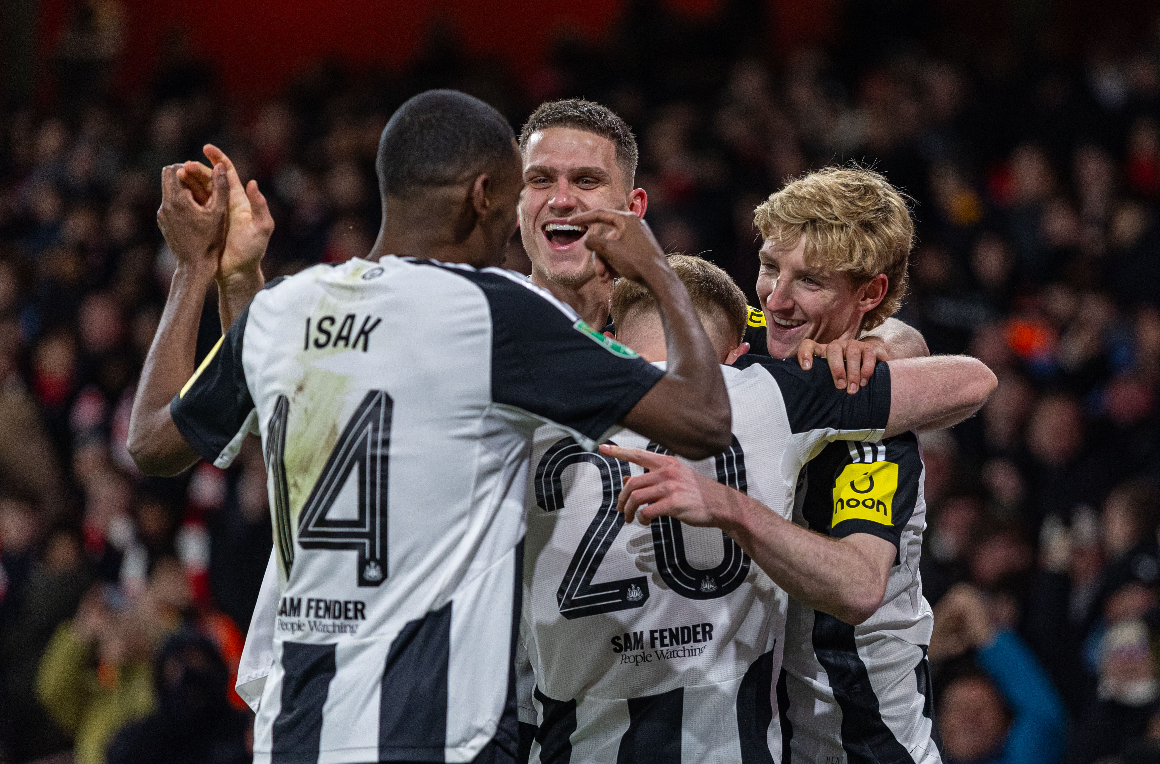 关于阿森纳主场逼平对手，保持积分榜前列位置的信息