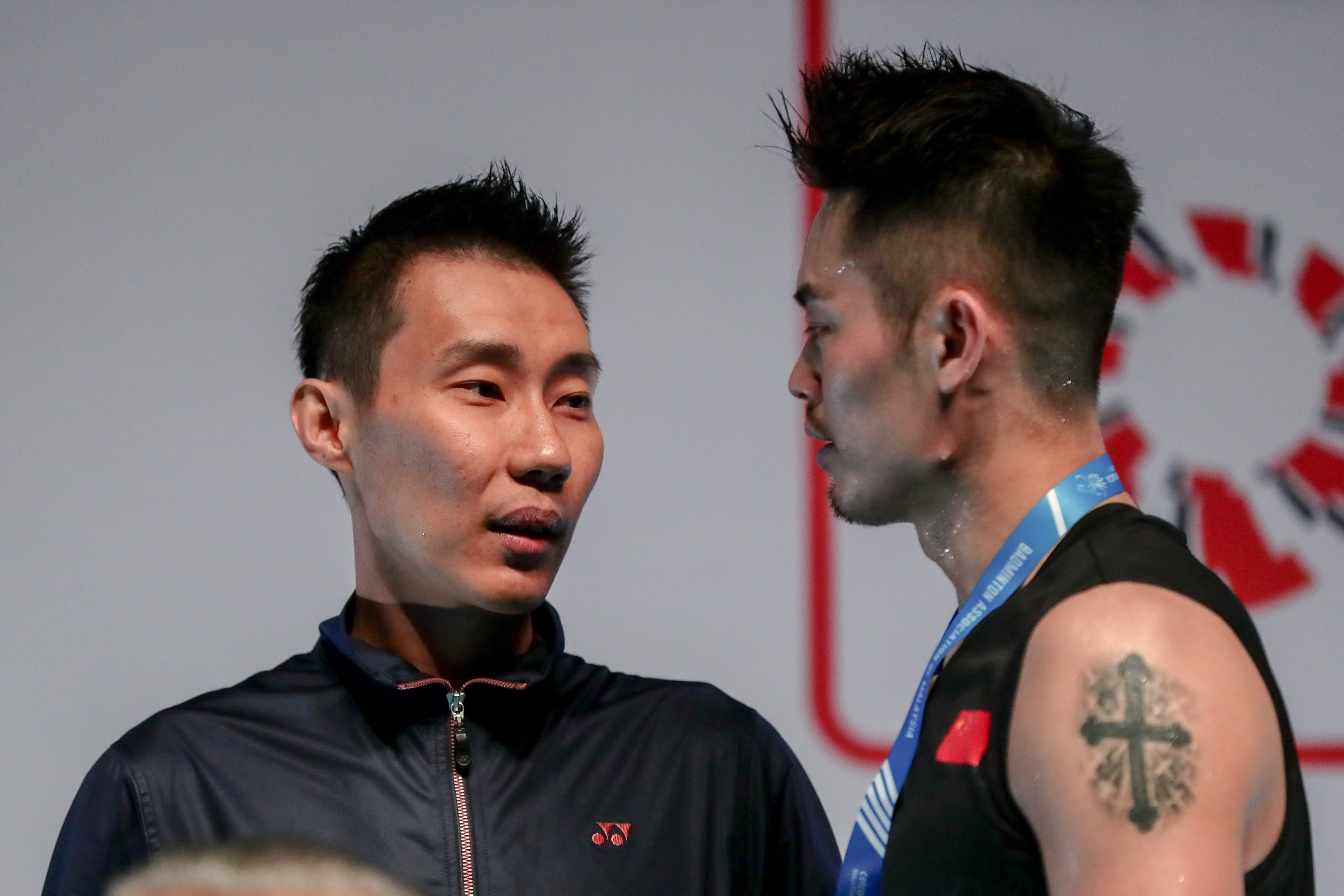 包含马来西亚羽毛球队力克韩国羽毛球队，林丹绝境逆转的词条