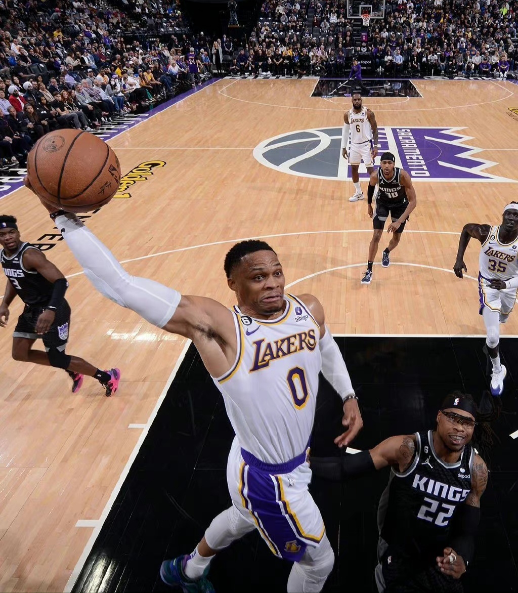 威廉姆斯翻盘红牛二队,拉塞尔统治全场的简单介绍 威廉姆斯翻盘红牛二队,拉塞尔统治全场的简单介绍