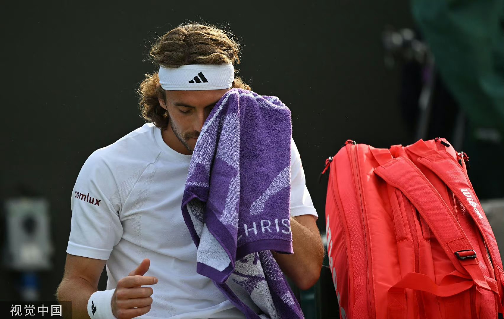 包含拉沃尔杯轻取戴维斯杯，兹维列夫统治全场的词条