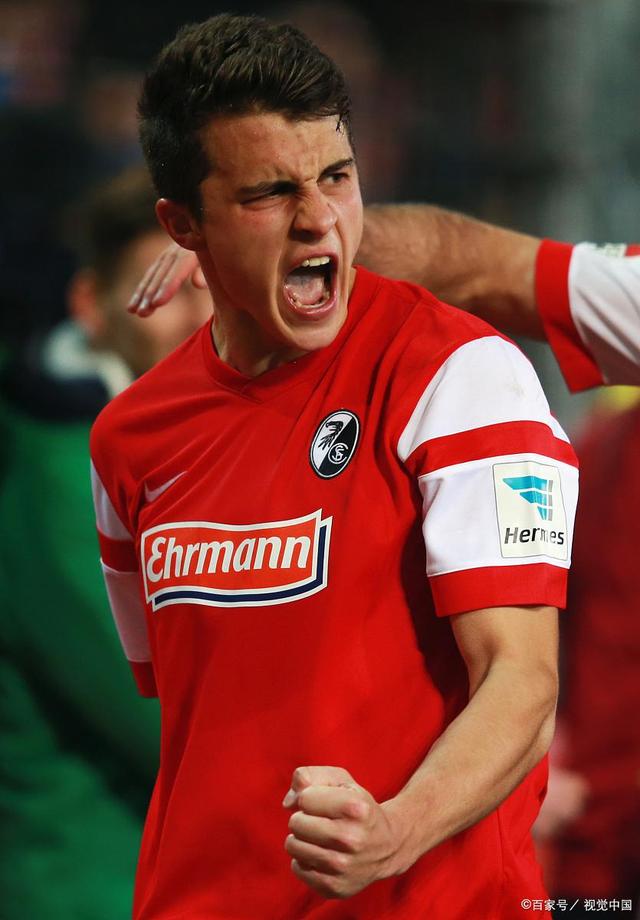 红牛二队碾压威廉姆斯，塞恩斯状态火热的简单介绍