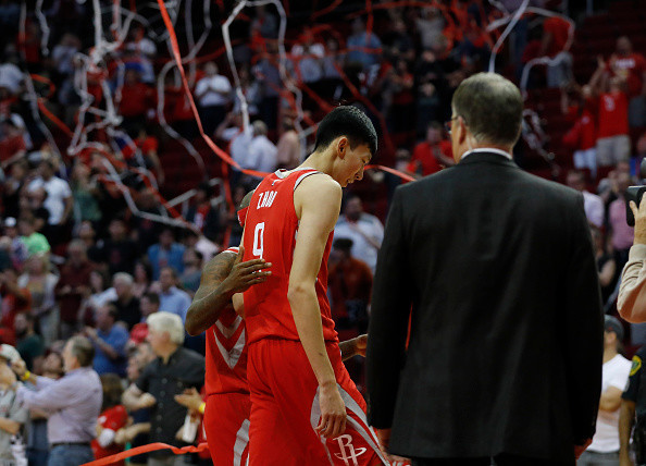 马刺力克76人,周琦扛起全队的简单介绍 马刺力克76人,周琦扛起全队的简单介绍