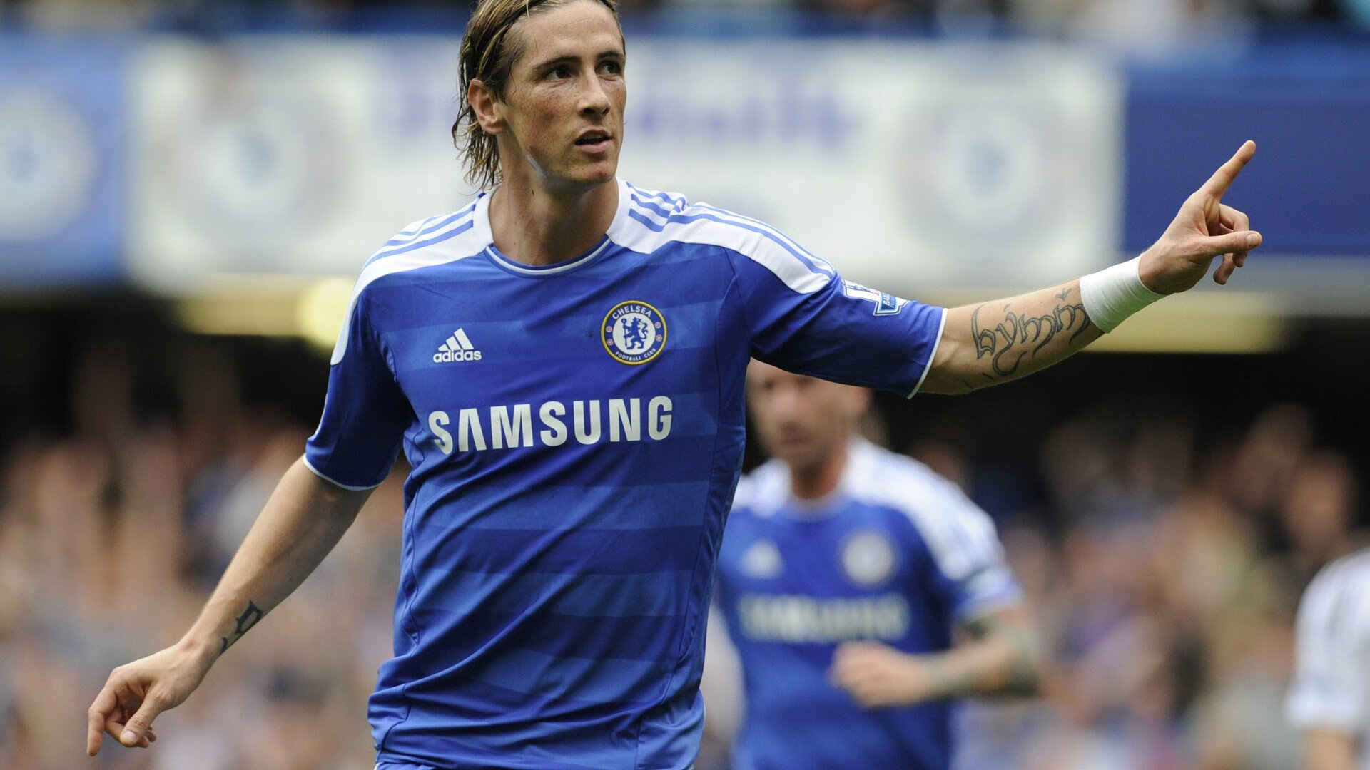 赛道与球场，当F1年度争冠之夜遇见库里的制胜魔法