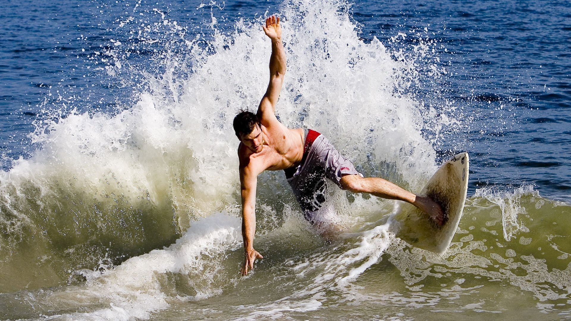 街道上的冰与火之歌,苏格兰火力如何压制瑞士精密